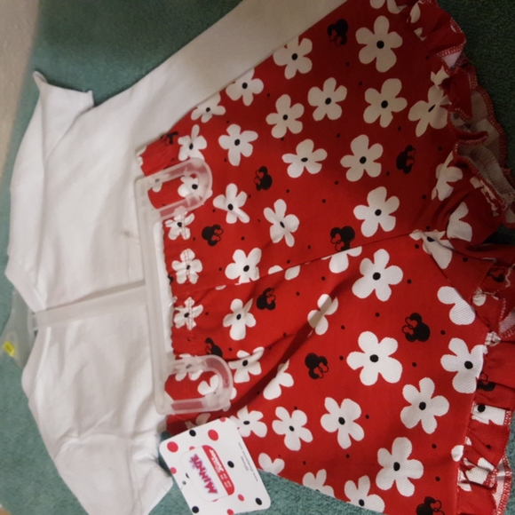 Minnie mouse short &top 24 months - Picture 2 of 5